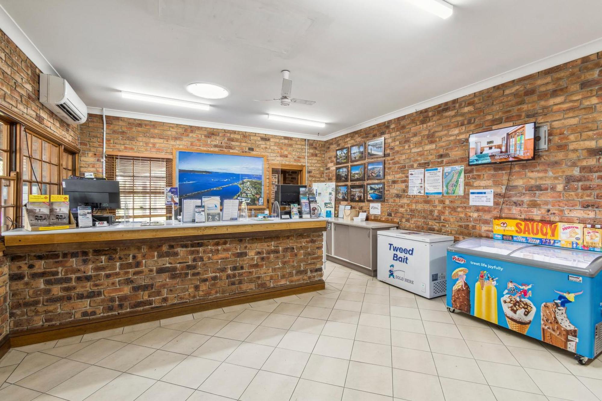 Batemans Bay Marina Resort Extérieur photo